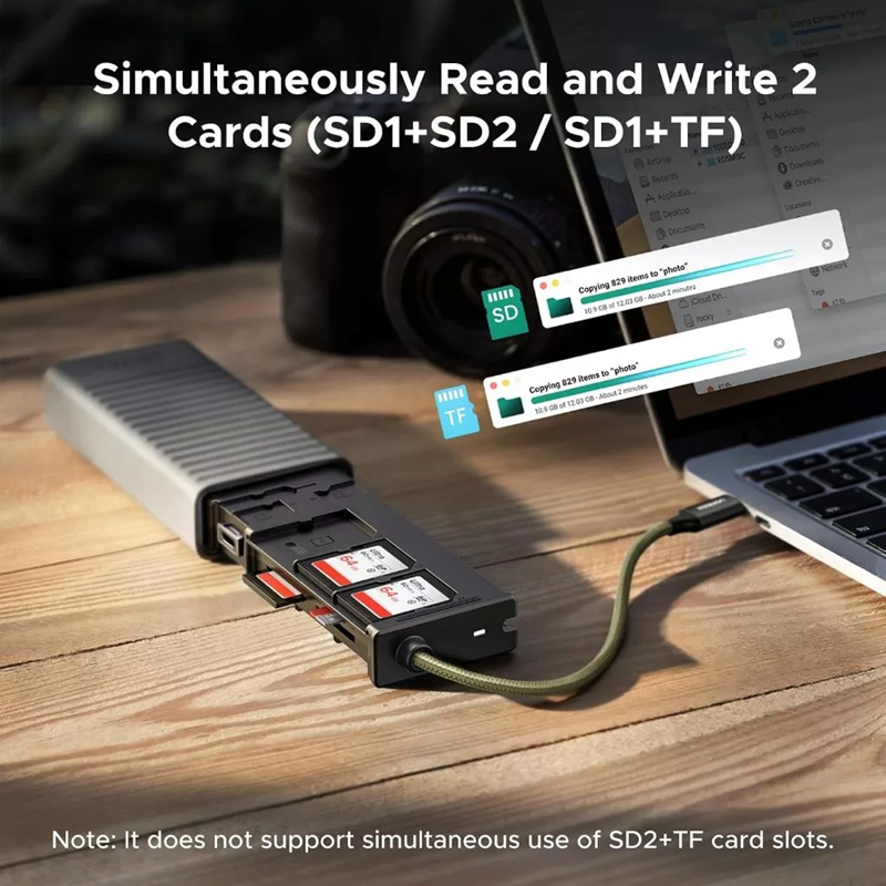 Đầu đọc thẻ nhớ SD/TF giao tiếp USB-A/USB-C kèm 11 khe đựng thẻ nhớ Ugreen 55899 cao cấp